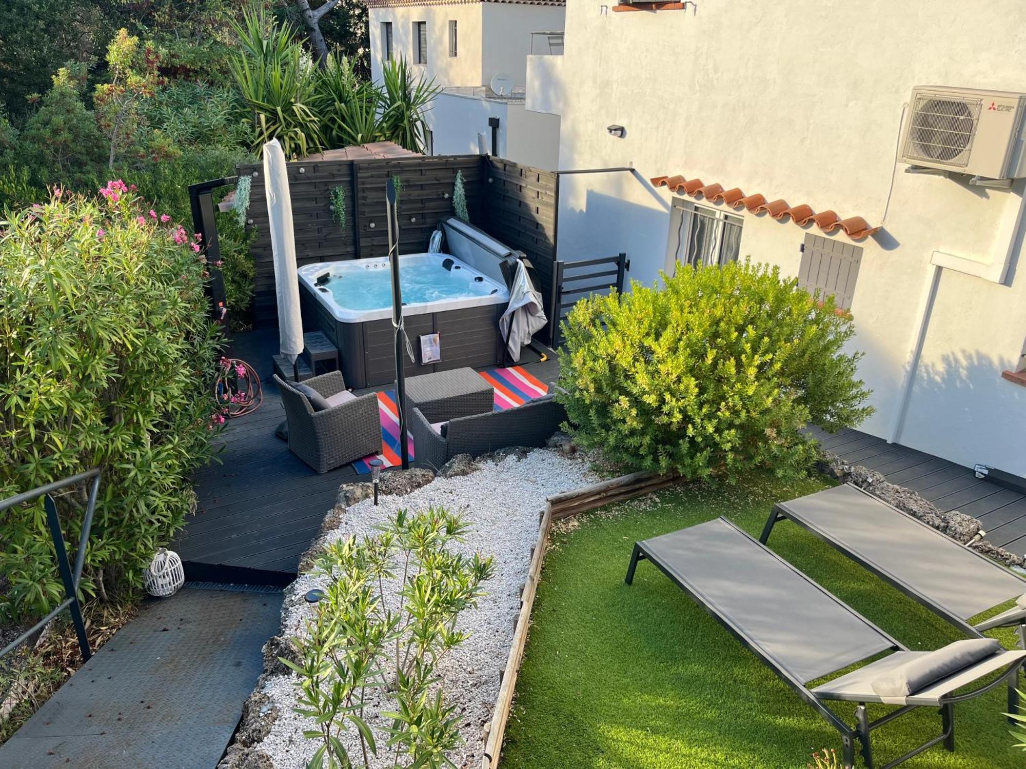 Villa Les Mimosas Spa-Jacuzzi Saint-Raphaël Exterior foto